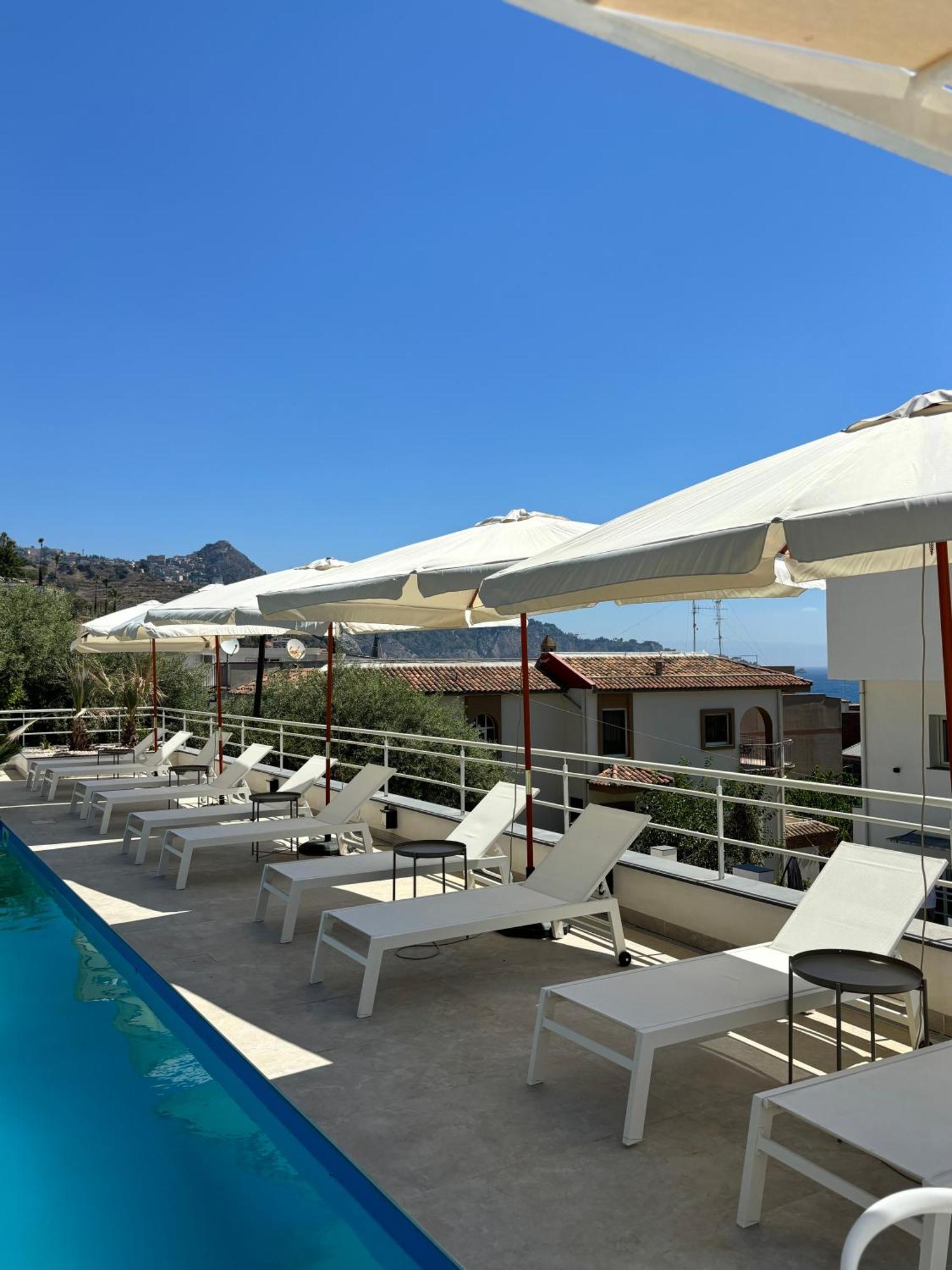 Ig - "Villa Don Antonio" Apartments Giardini Naxos Exteriér fotografie