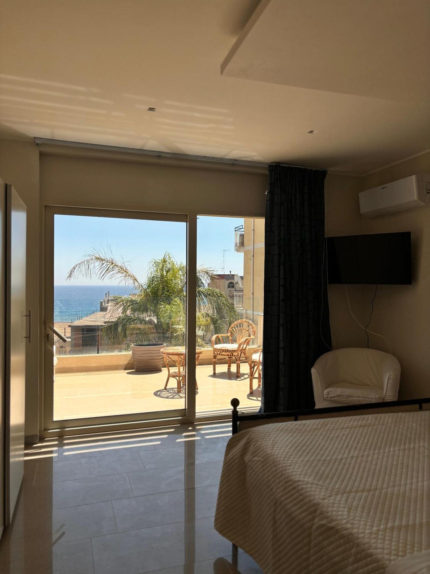 Ig - "Villa Don Antonio" Apartments Giardini Naxos Exteriér fotografie